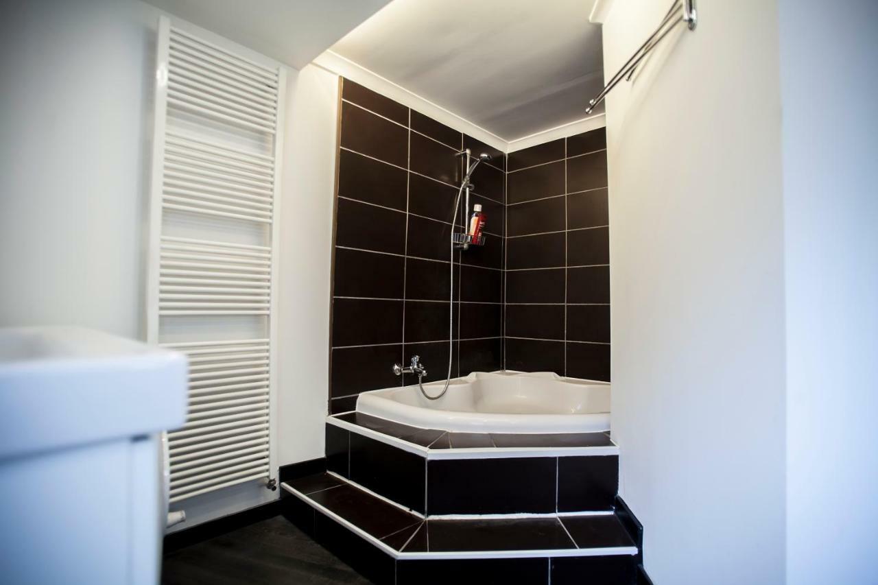 Luxury Suites Cathedral By Rikas Hotels Antwerpen Eksteriør billede